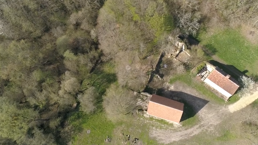 Découvrez la vidéo de drone du prieuré de Bléron